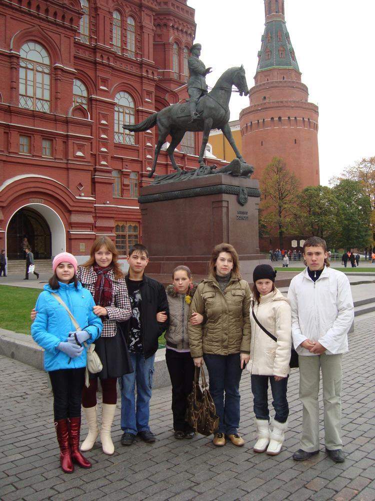 Ребята-призеры конкурса "Я рисую теннис — 2009" приехали в Москву