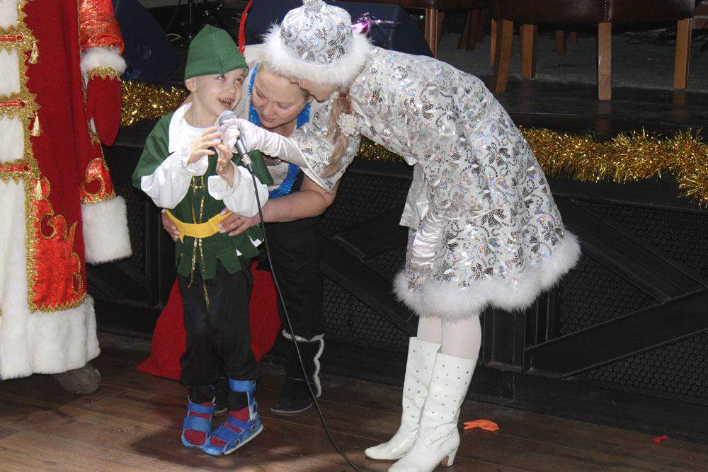 25 декабря в ресторане LifePub  прошел детский новогодний праздник, организованный фондом "Добросердие"